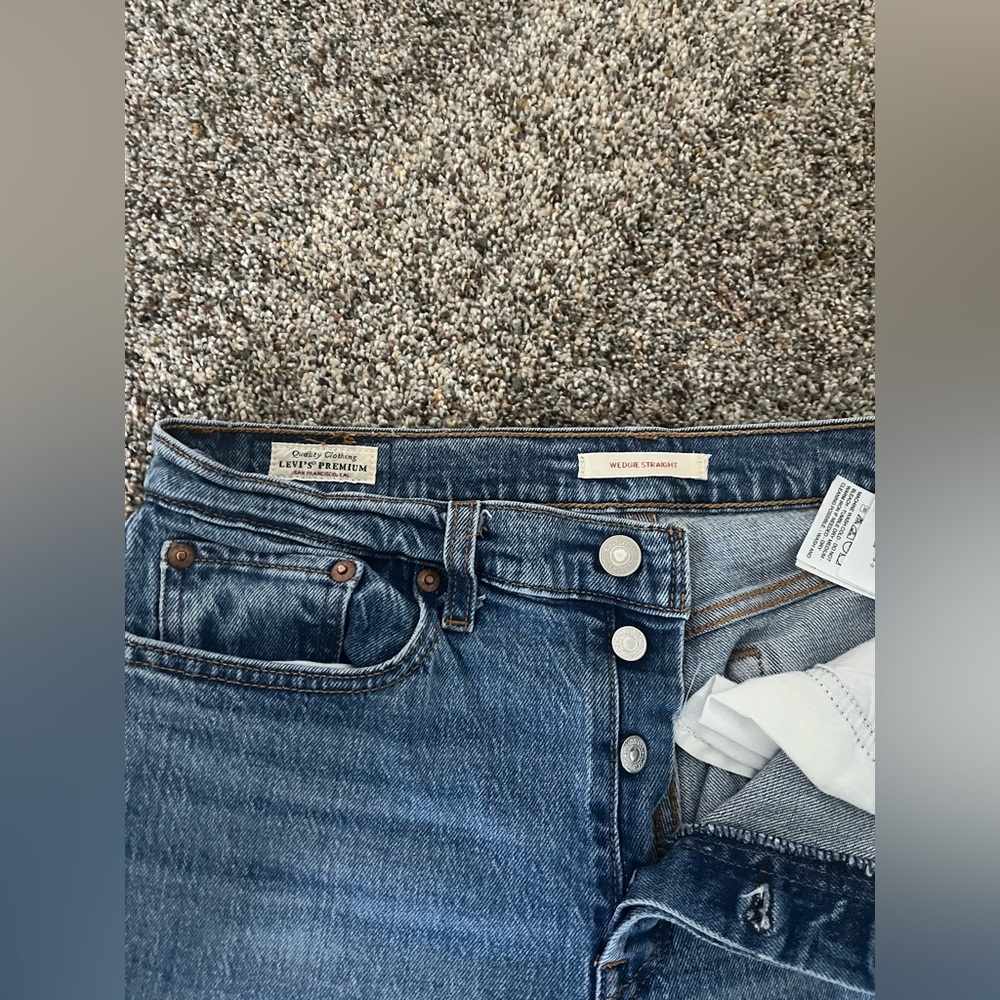 Levi’s Premium Wedgie Straight Jeans W29 L26 - Picture 2 of 5